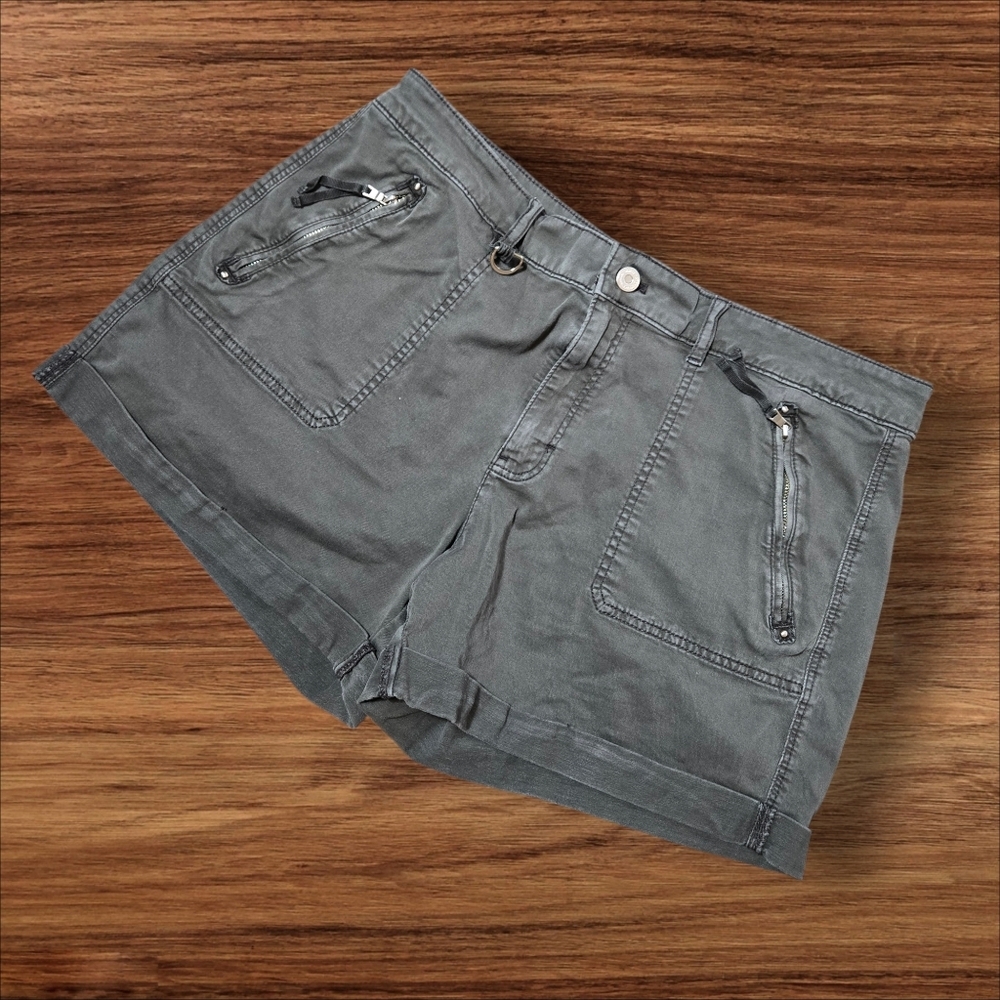 White House Black Market Pret A Play Olive Green Cuffed Cargo Shorts
